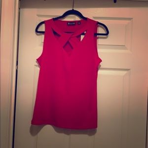 Fuscia sleeveless top